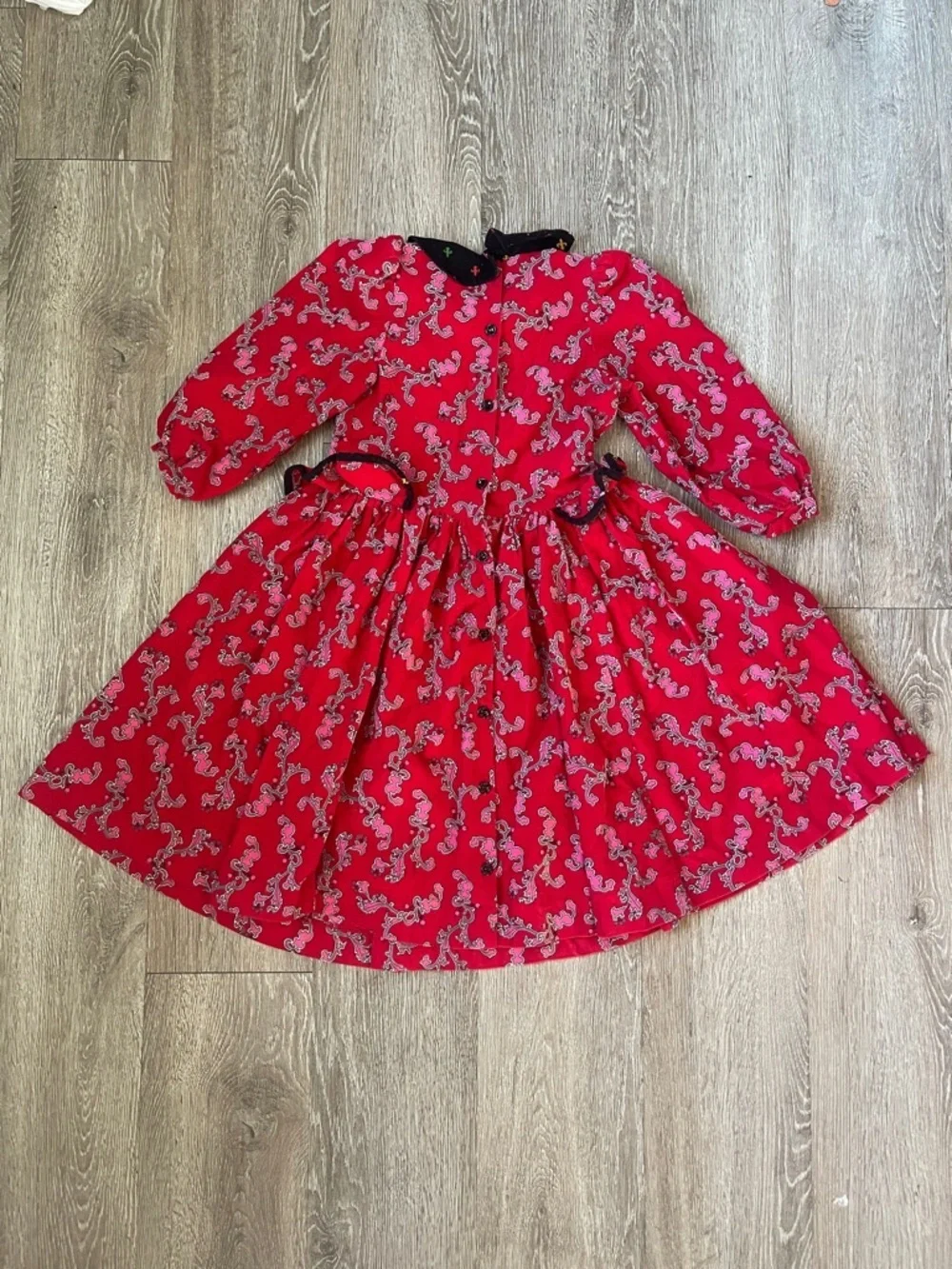 Vintage mousefeathers Red corduroy Dress  Black Velvet Collar 6x Neiman Marcus